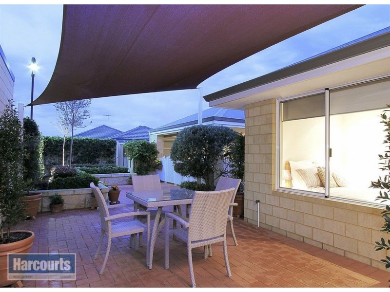 7 Haven Way, Atwell WA 6164