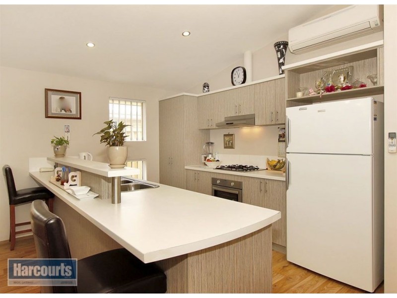 17 Essence Bend, Atwell WA 6164