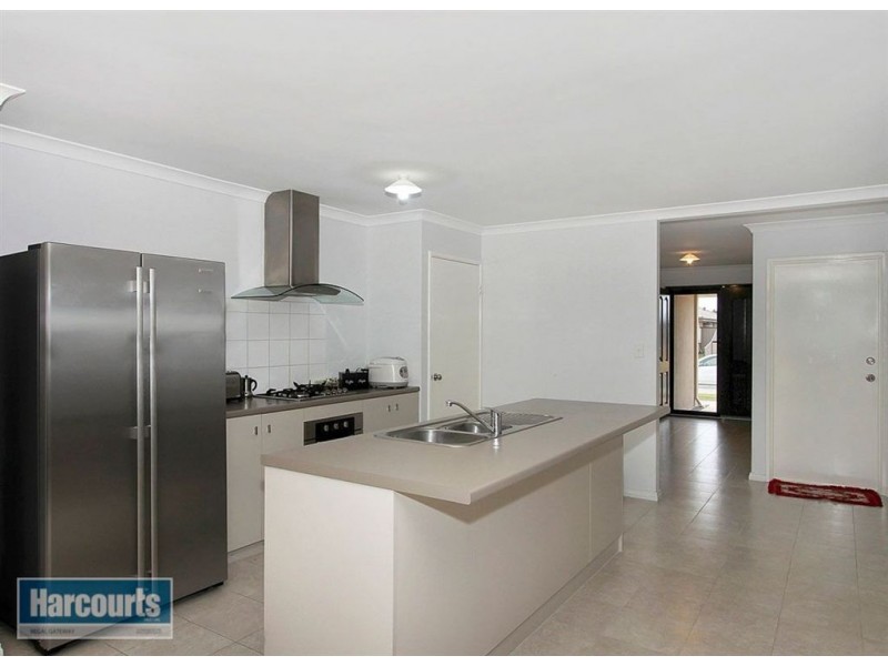 33 Evans Way, Byford WA 6122