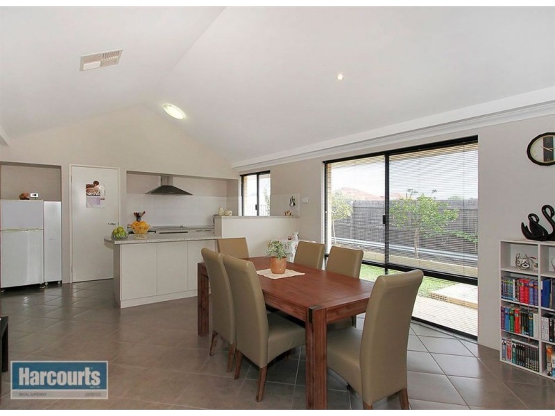 26 Sanguine Way, Atwell WA 6164