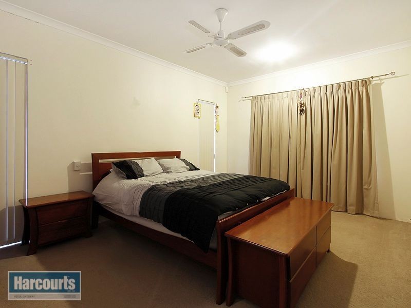 8 Saint Claire Gardens, Atwell WA 6164