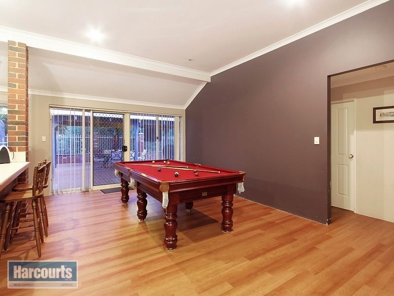 8 Saint Claire Gardens, Atwell WA 6164