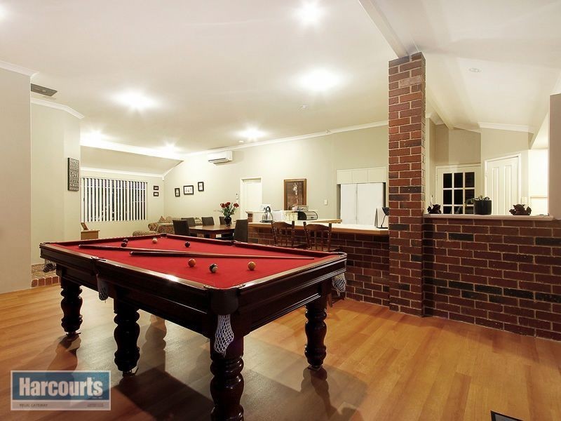 8 Saint Claire Gardens, Atwell WA 6164