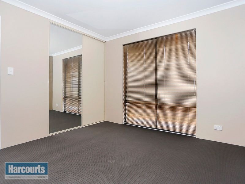 14 Hartz Way, Wandi WA 6167