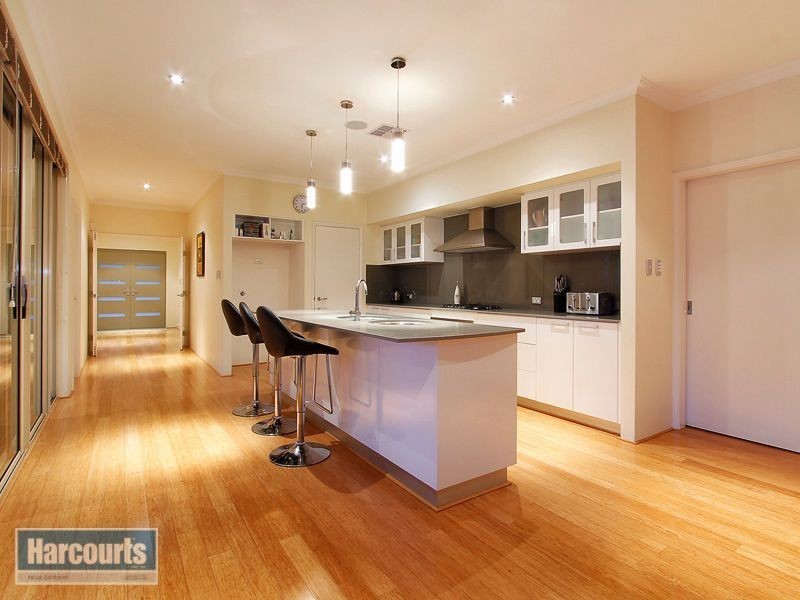 43 Hillhouse way, Piara Waters WA 6112