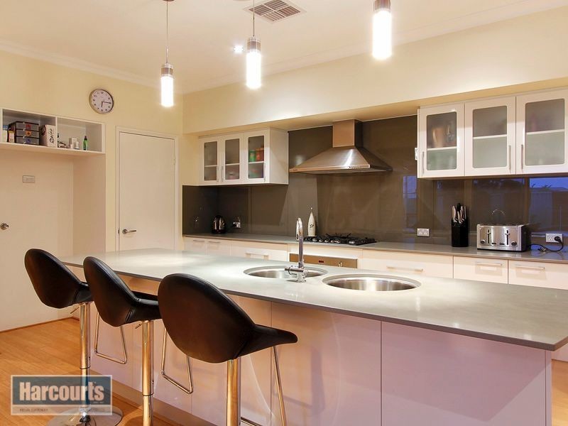 43 Hillhouse way, Piara Waters WA 6112