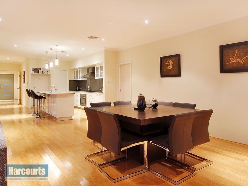 43 Hillhouse way, Piara Waters WA 6112