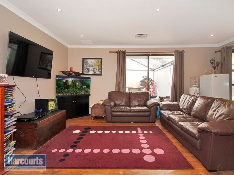 64 Cheltenham Loop, Bertram WA 6167