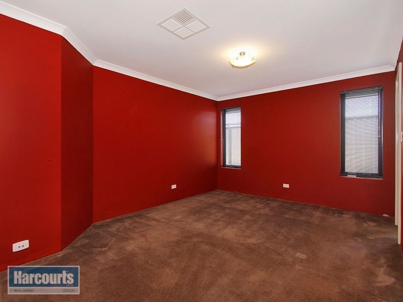 37 Murrumbidgee Drive, Hammond Park WA 6164