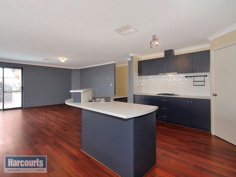 37 Murrumbidgee Drive, Hammond Park WA 6164
