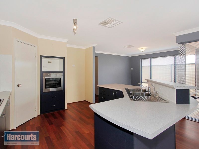 37 Murrumbidgee Drive, Hammond Park WA 6164