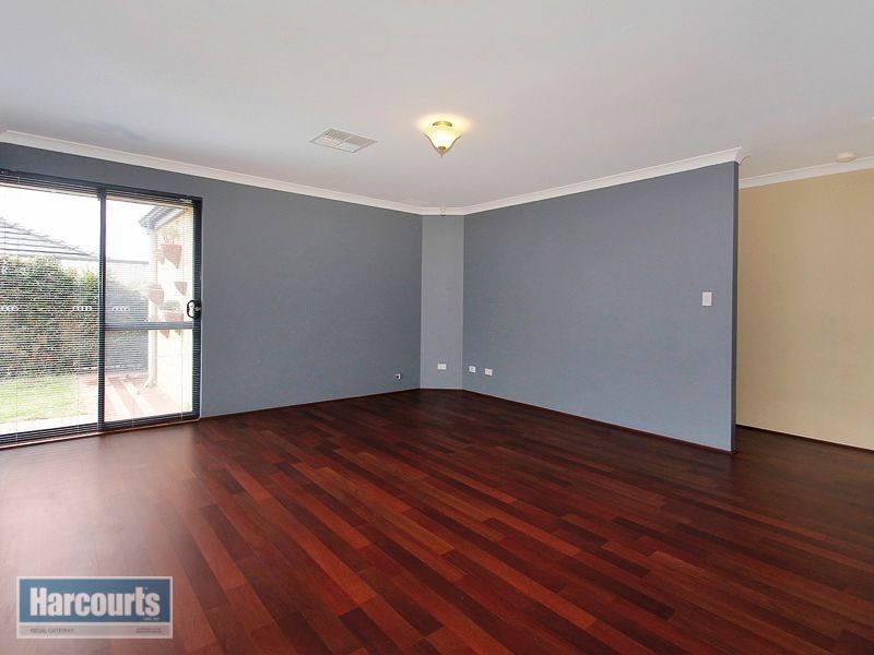 37 Murrumbidgee Drive, Hammond Park WA 6164