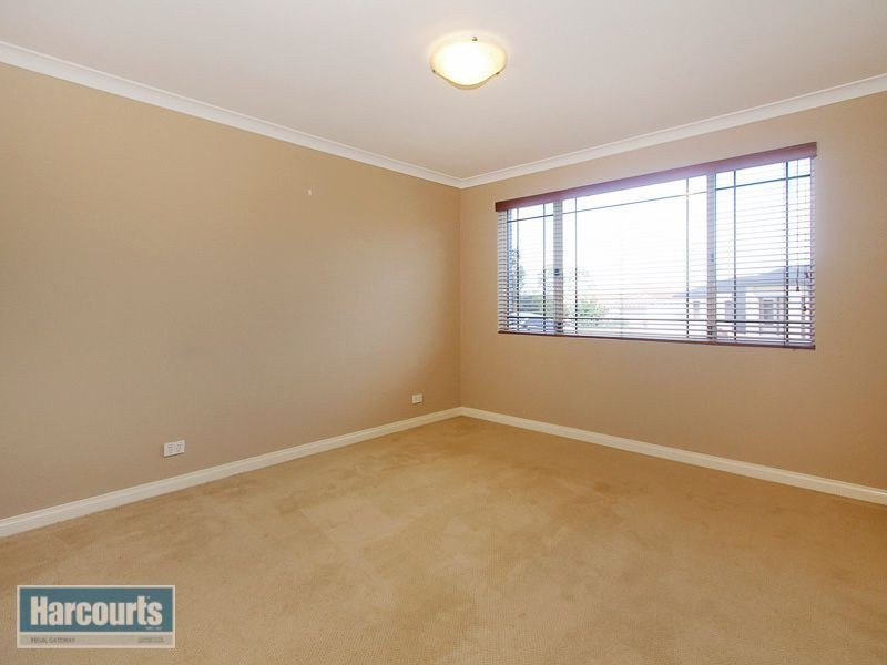 6 McGillen Court, Jandakot WA 6164