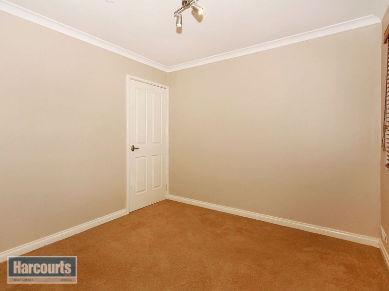 6 McGillen Court, Jandakot WA 6164