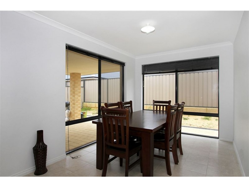 33 Evans Way, Byford WA 6122