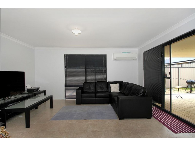 33 Evans Way, Byford WA 6122