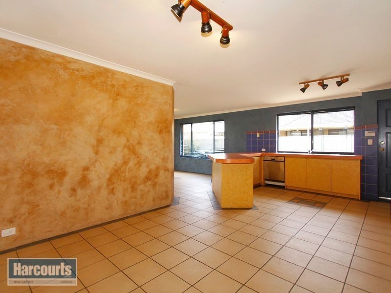8 Quong Place, Atwell WA 6164