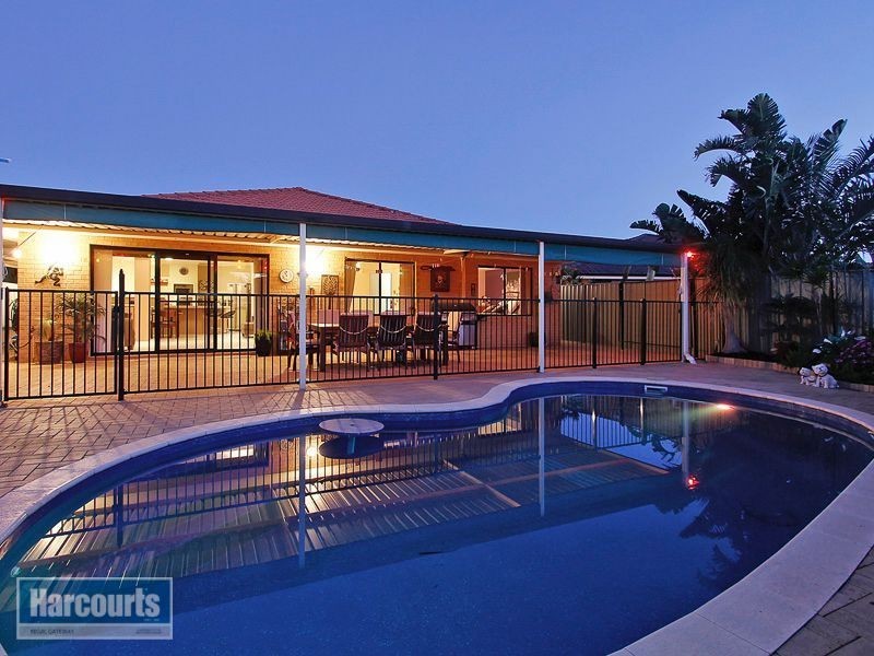 66 Folland Parade, Atwell WA 6164