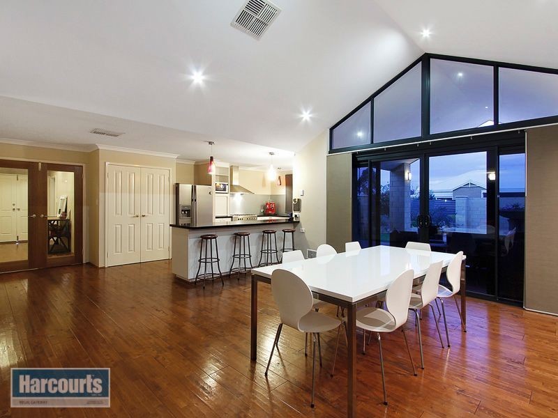 13 Goodwill Avenue, Atwell WA 6164