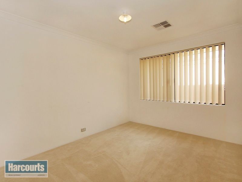 5 Cousins Street, Hammond Park WA 6164