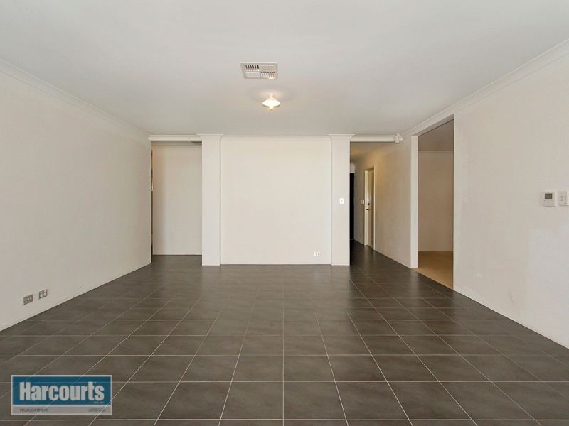 5 Cousins Street, Hammond Park WA 6164
