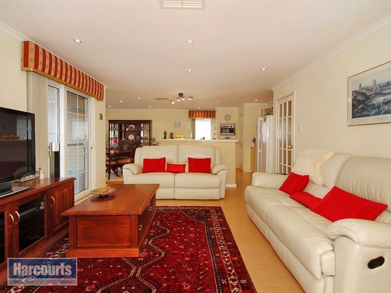 5 Glacier Way, Jandakot WA 6164