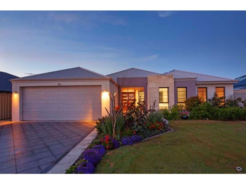 4 Hygeia bend, Atwell WA 6164
