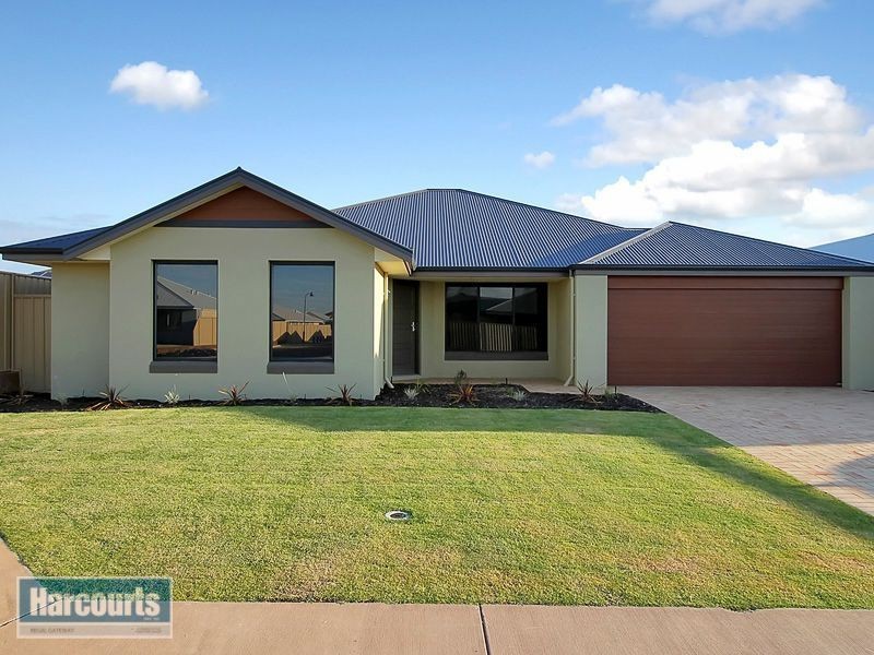 15 Neilson Street, Hammond Park WA 6164