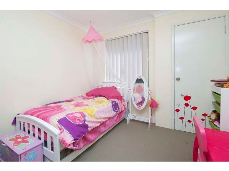 4/17 cotter Loop, Success WA 6164