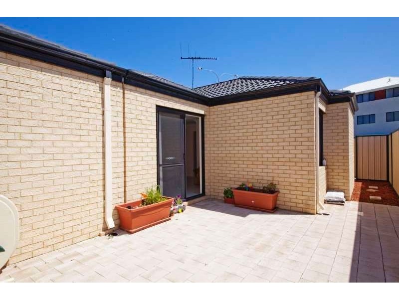 4/17 cotter Loop, Success WA 6164