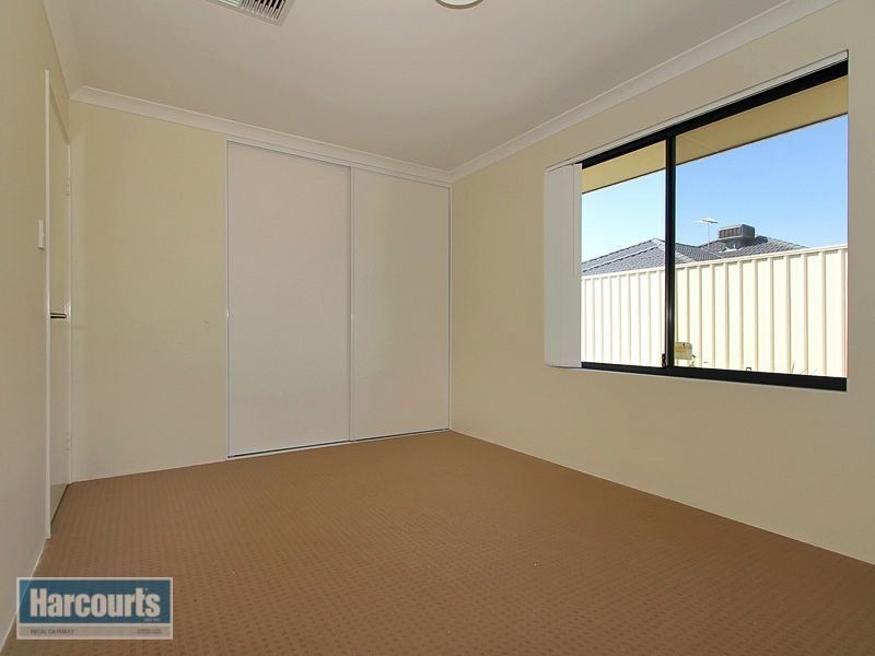 20 Firebrace Elbow, Canning Vale WA 6155
