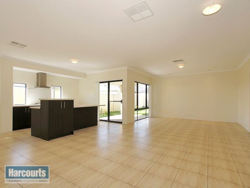 20 Firebrace Elbow, Canning Vale WA 6155