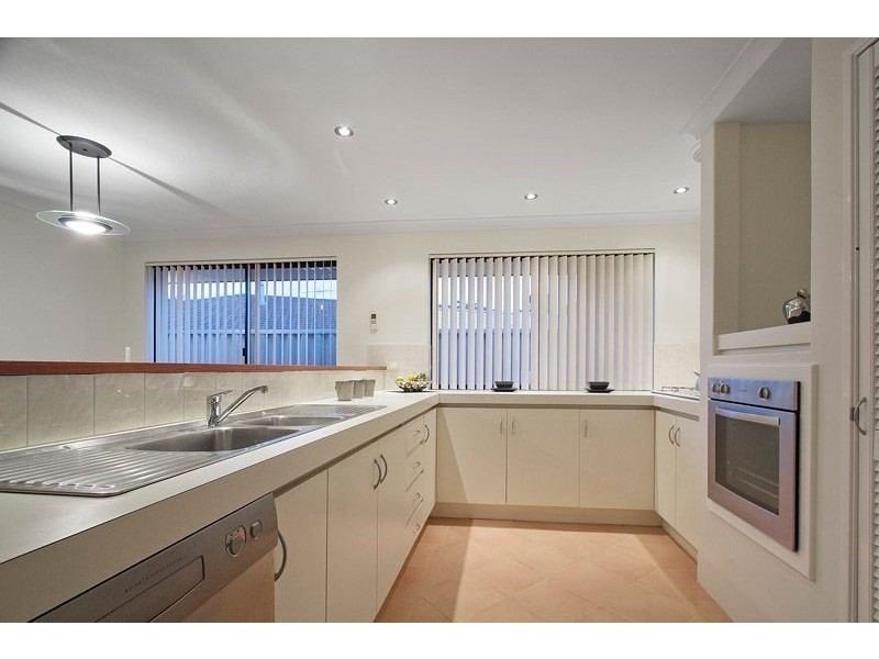 3 O’Farrell Close, Atwell WA 6164