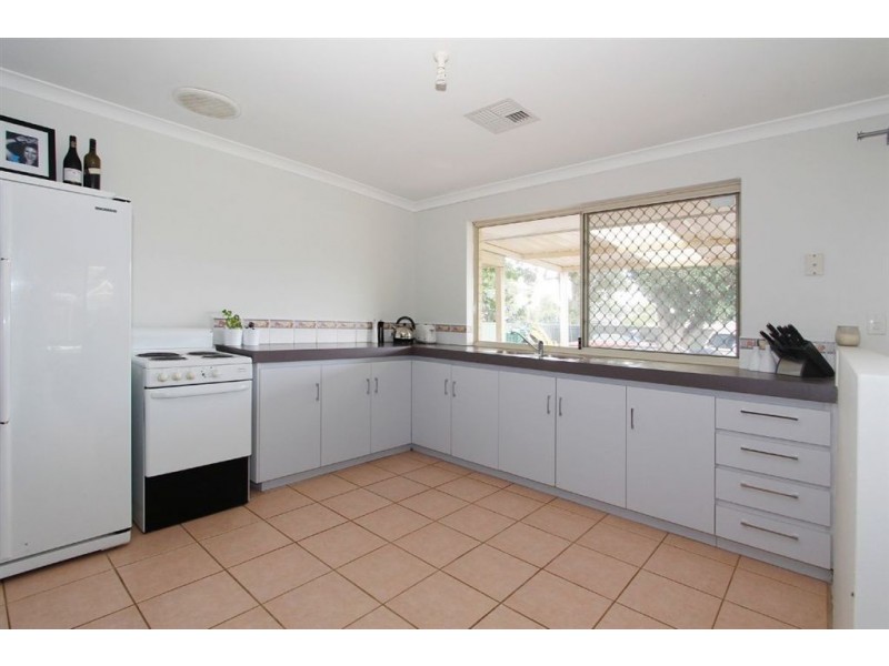 149 Seventh Road, Armadale WA 6112