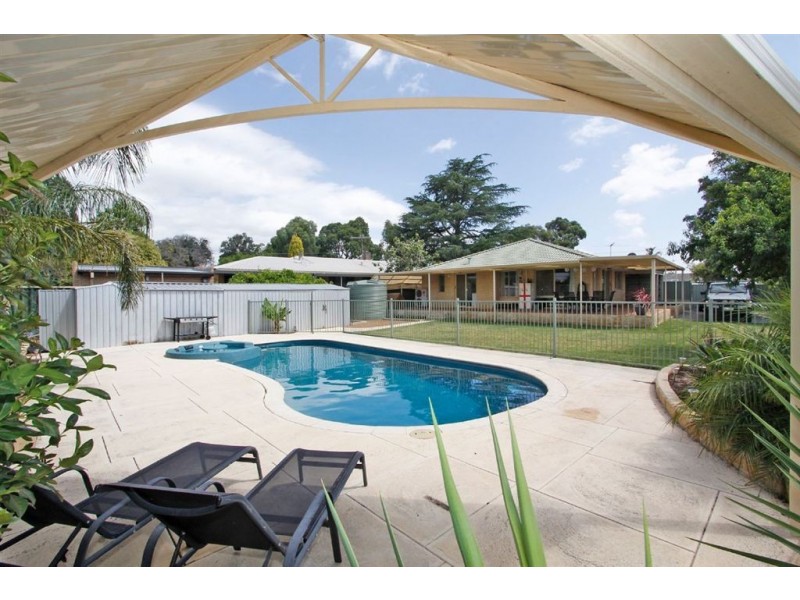 149 Seventh Road, Armadale WA 6112