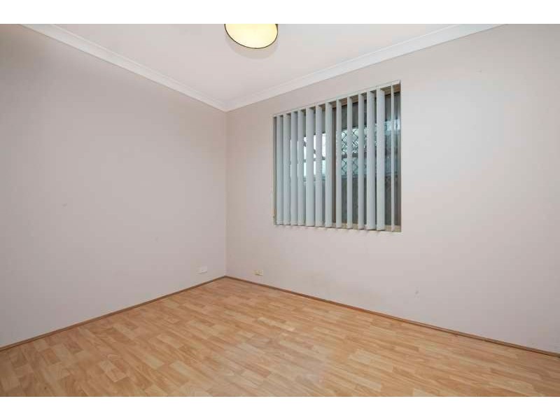 48 Derwent Crescent, Success WA 6164