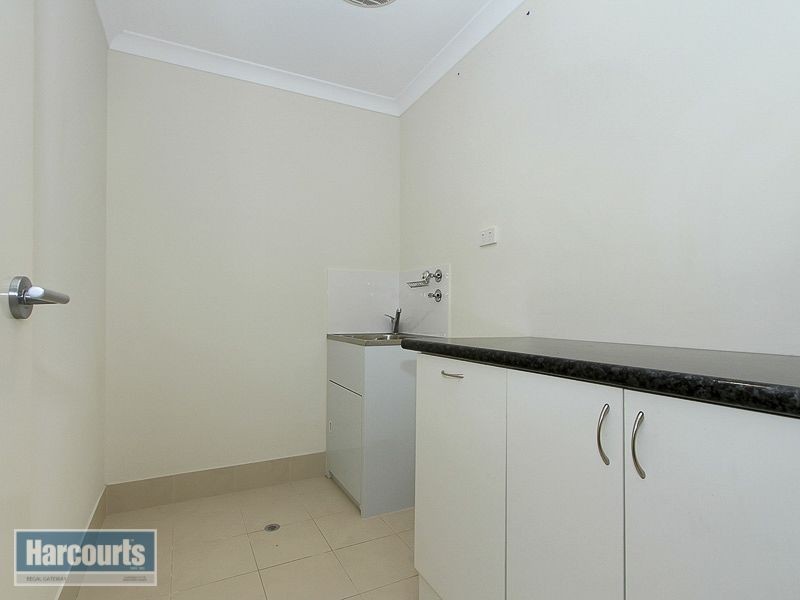 20/18 Deanmore Bend, Hammond Park WA 6164