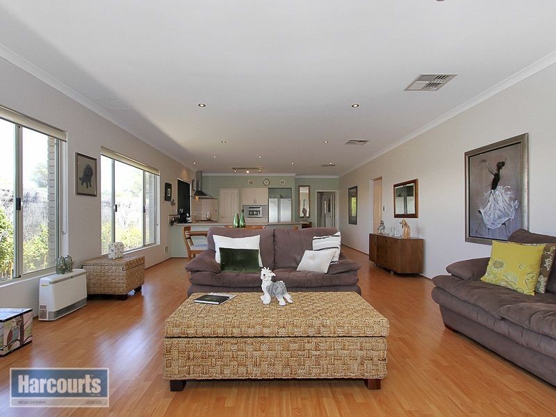 29 Aurora Drive, Atwell WA 6164