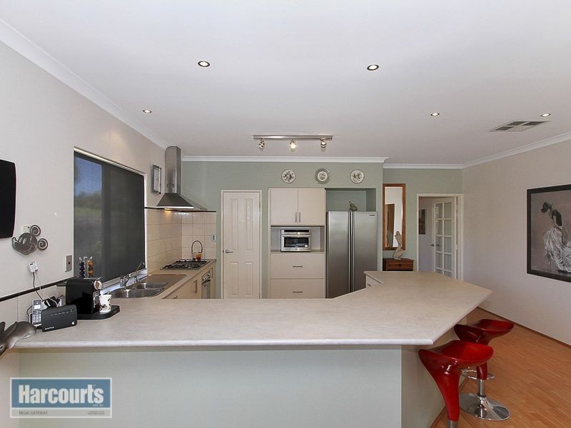 29 Aurora Drive, Atwell WA 6164