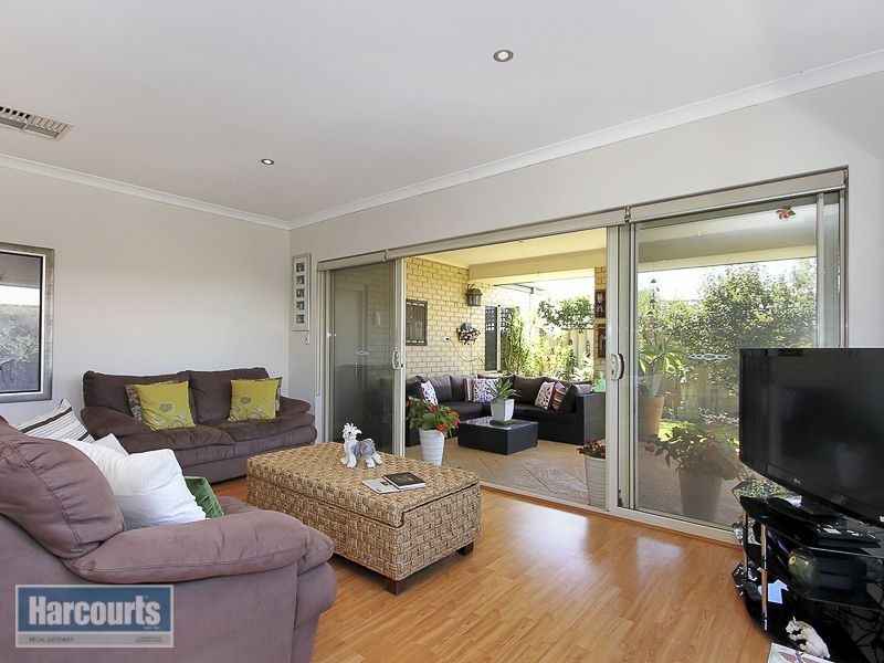 29 Aurora Drive, Atwell WA 6164