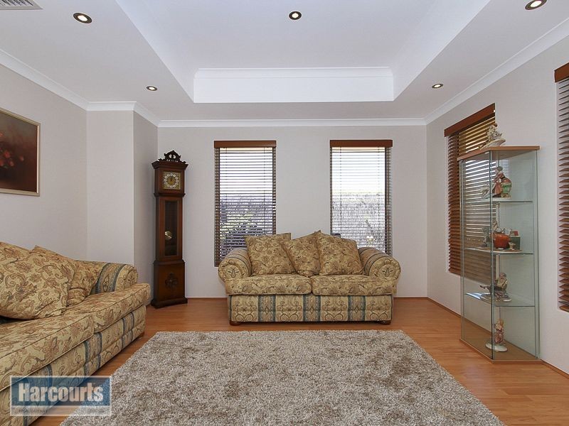 29 Aurora Drive, Atwell WA 6164