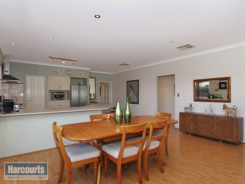 29 Aurora Drive, Atwell WA 6164