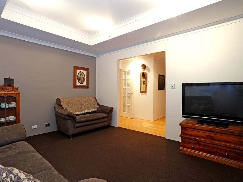5 Elemi Bend, Atwell WA 6164