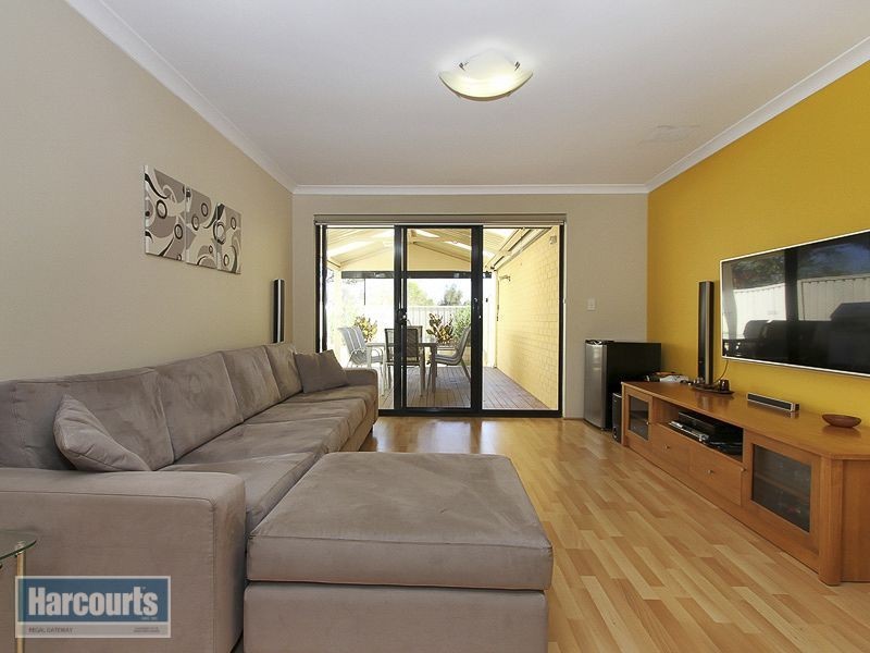 144 Lyon Road, Aubin Grove WA 6164