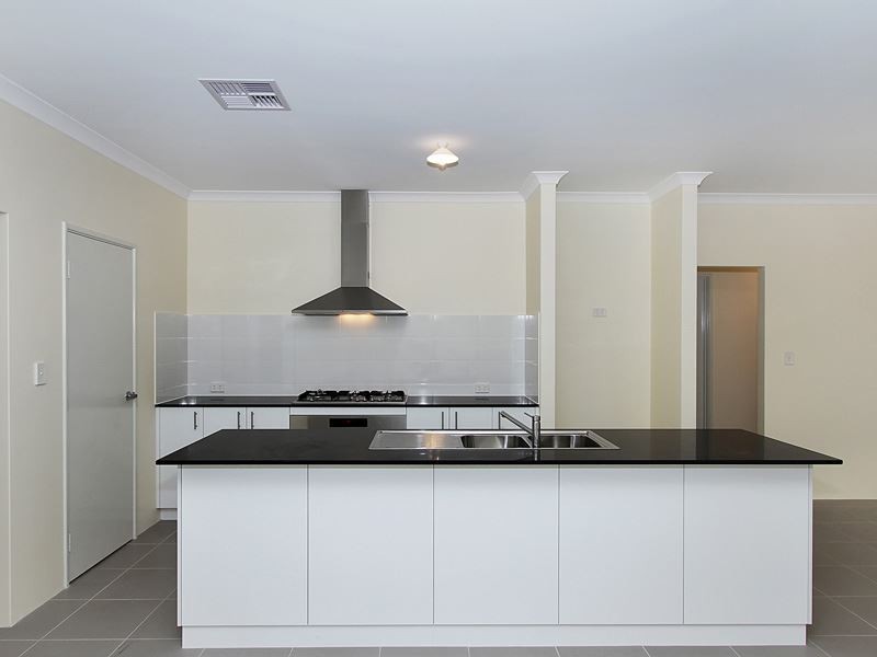 27 Mirima Way, Wandi WA 6167