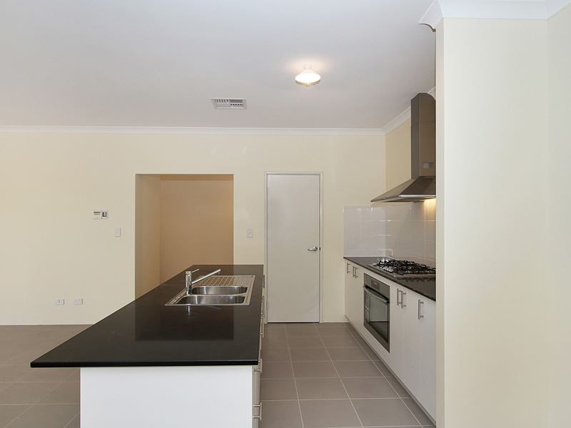 27 Mirima Way, Wandi WA 6167