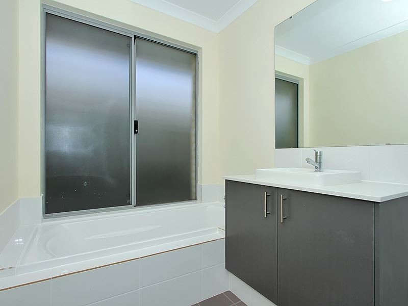 27 Mirima Way, Wandi WA 6167