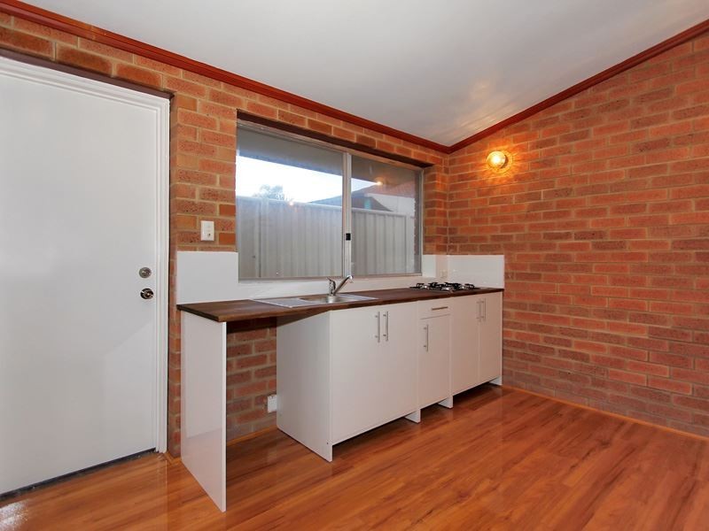 86 Glenbawn Drive, South Lake WA 6164