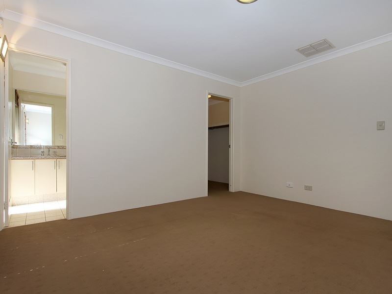 5 Aurora Drive, Atwell WA 6164