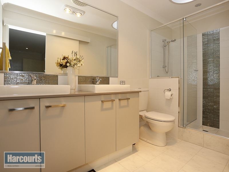 136 Honeywood Avenue, Wandi WA 6167